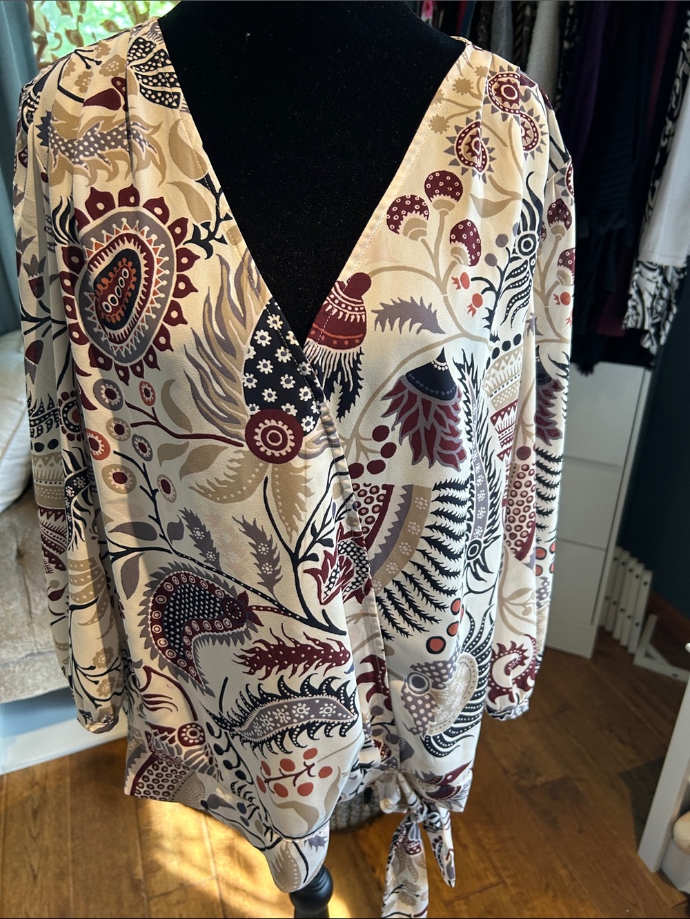 LOFT Cream Floral Paisley V-Neck Tie-Hem Blouse
